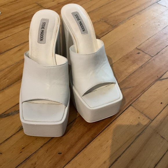 Steve Madden Trixie platform slip on heels - Picture 4 of 8